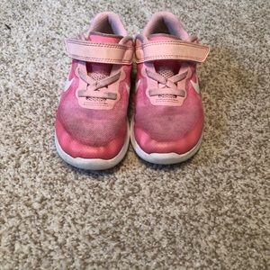 Nike 10c bubblegum pink